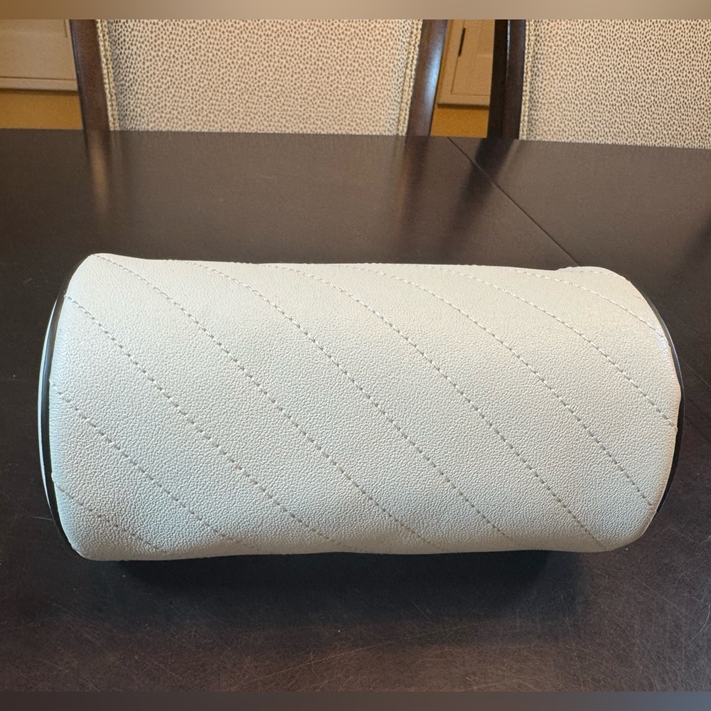 New Authentic Gucci Blondie GG Logo Ivory Shoulder Bag - Picture 12 of 14